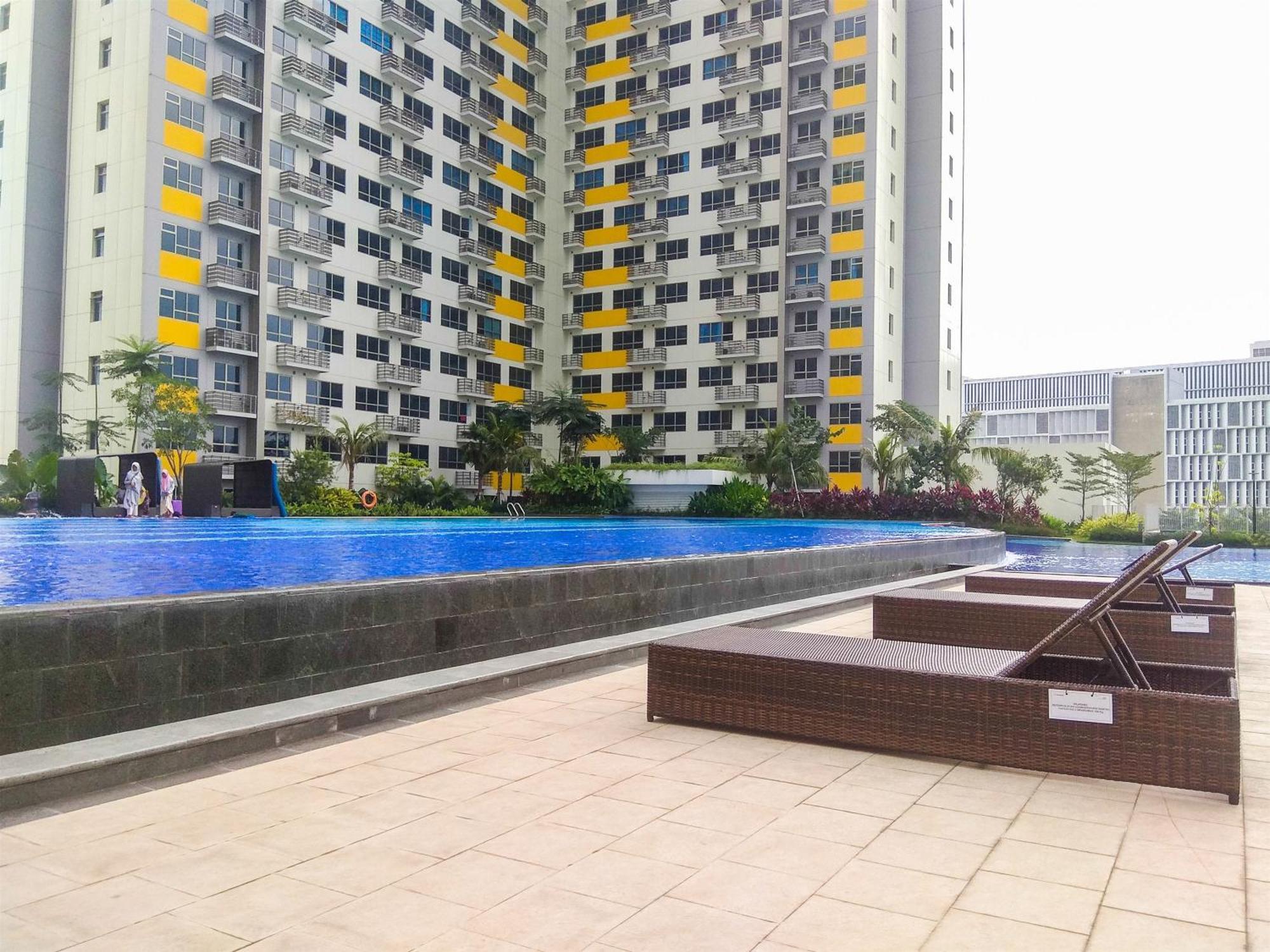 Functional And Minimalist At Springlake Summarecon By Travelio Apartemen *