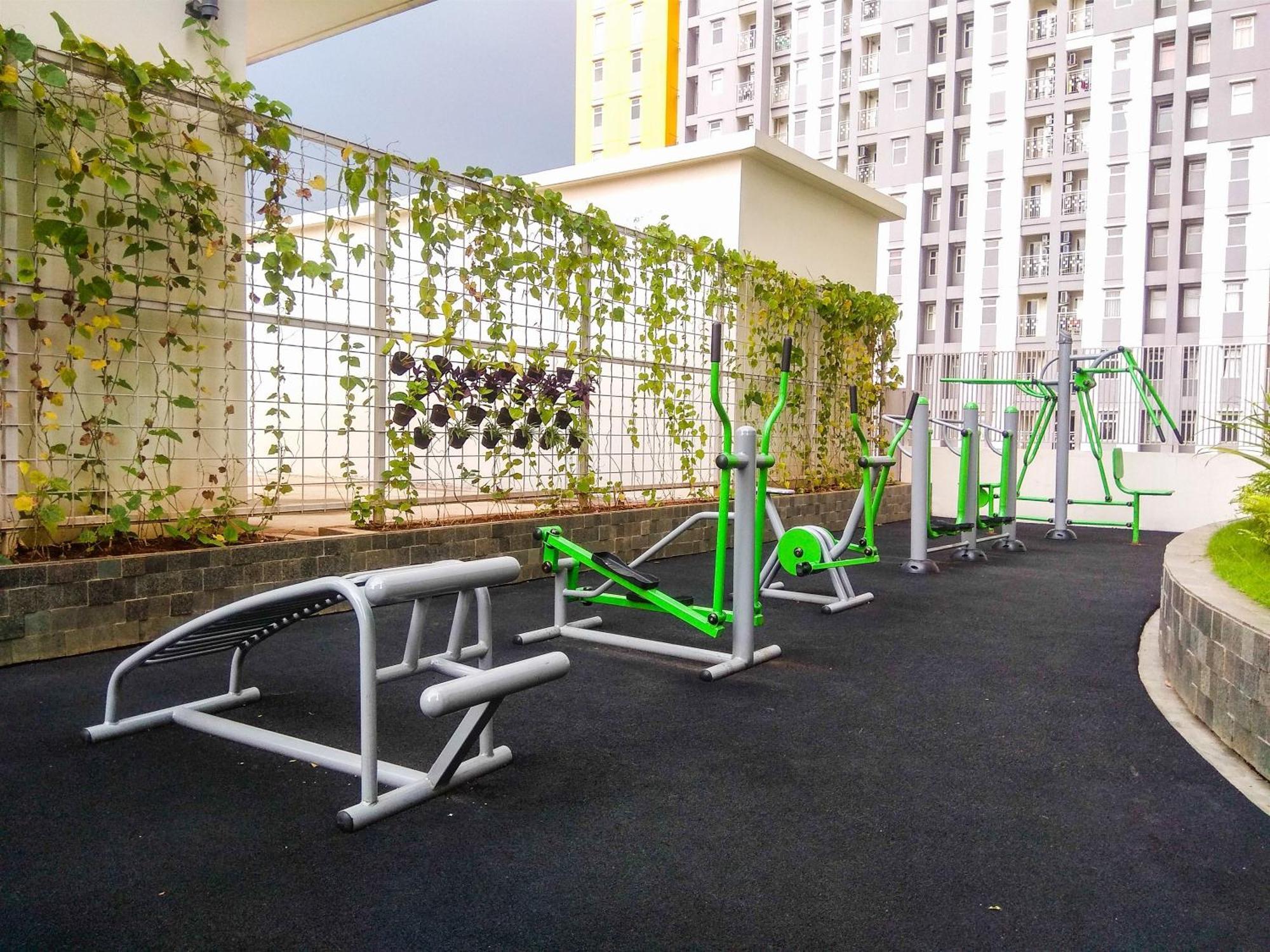 Functional And Minimalist At Springlake Summarecon By Travelio Bekasi