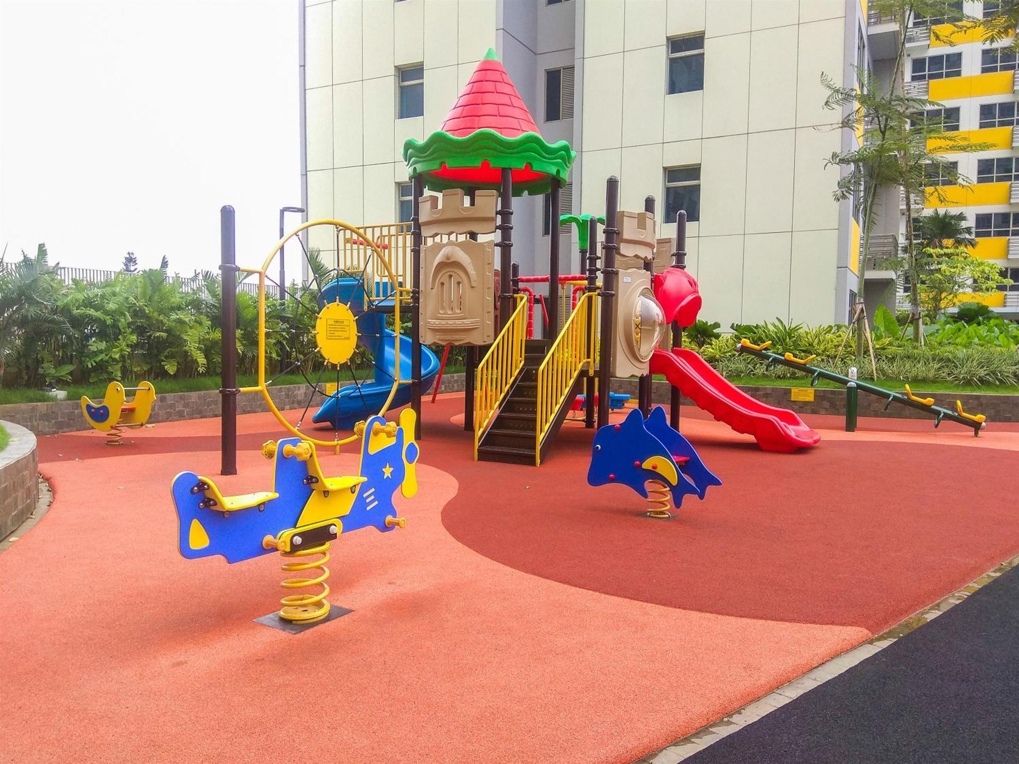 Functional And Minimalist At Springlake Summarecon By Travelio * Bekasi